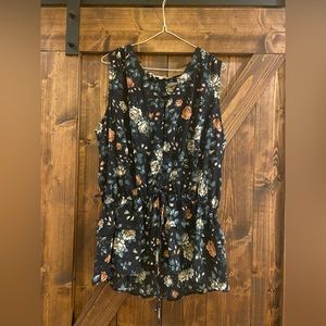Pleione Sleeveless, Floral Top, size L